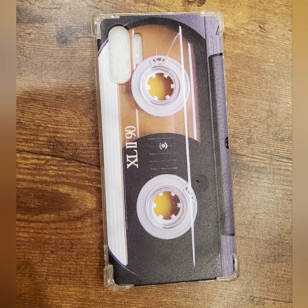 Samsung Galaxy Note 10+ realistic retro casette tape super fun phone case